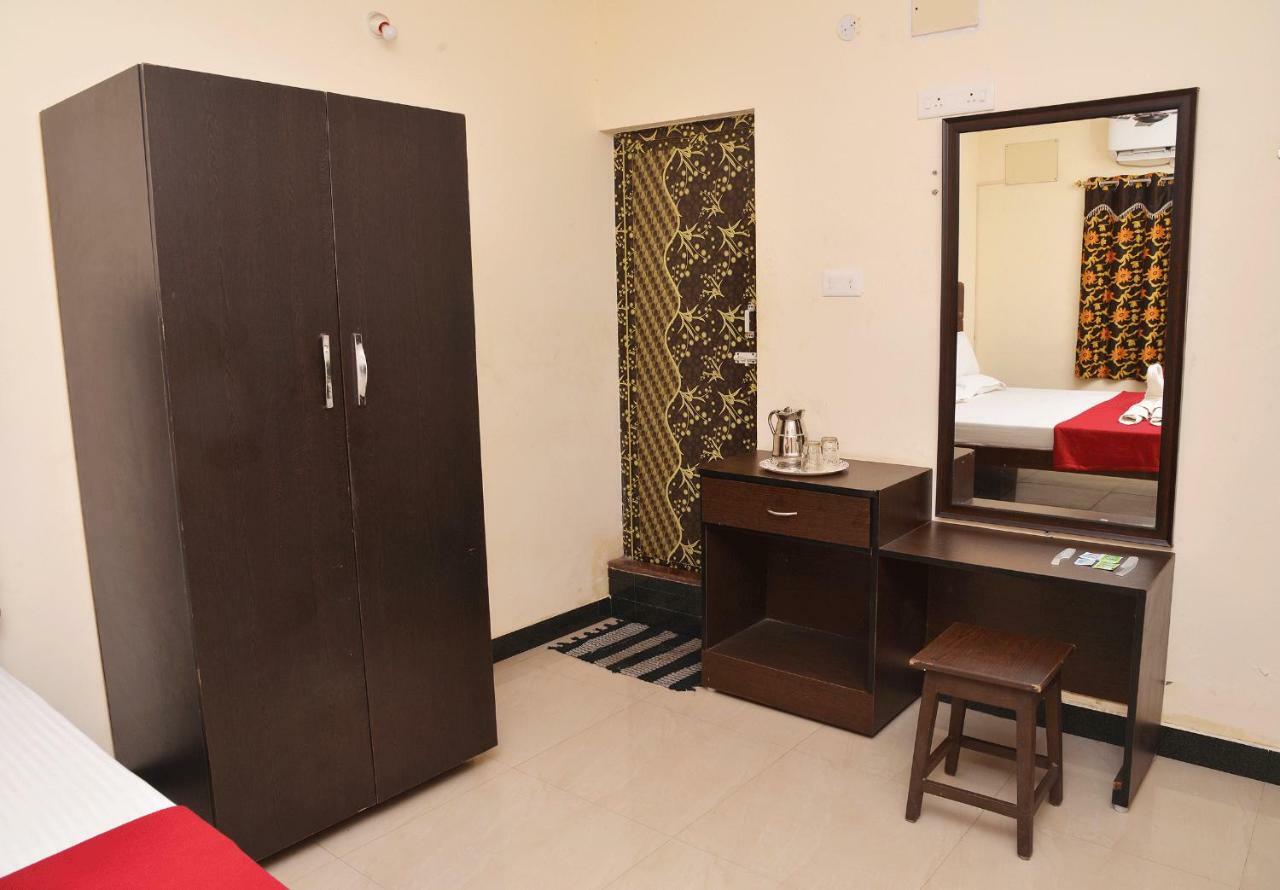 Krish Residency Hotel Madurai Ngoại thất bức ảnh